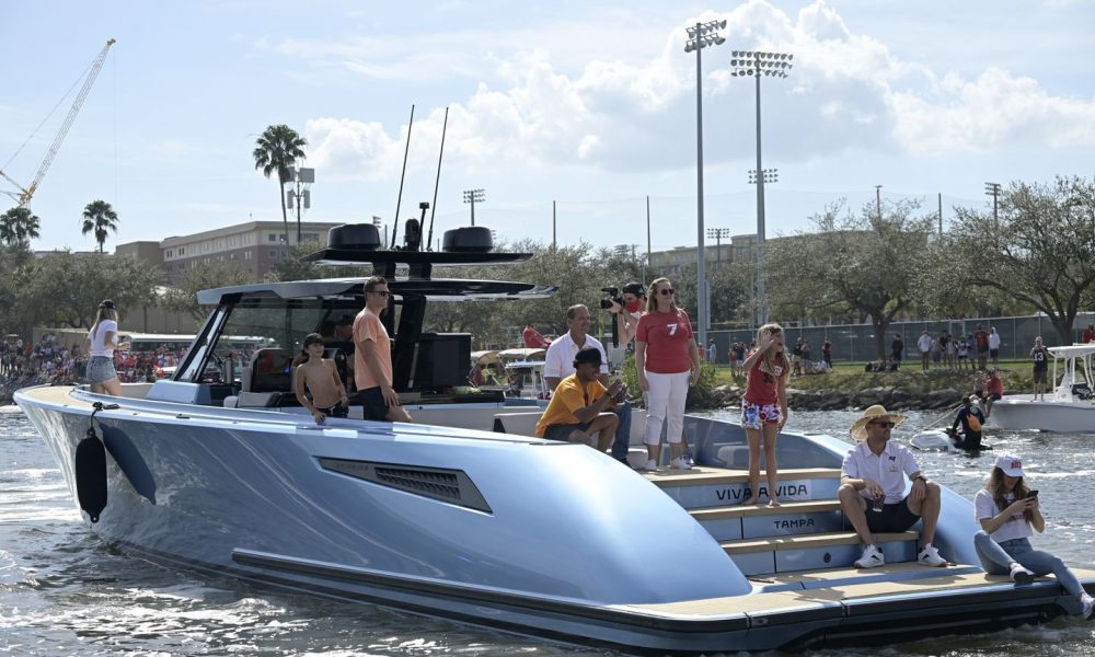 Tom Brady's New 55-foot Cruiser Is a Stunning Baby-Blue Dutch Yacht – Robb  Report
